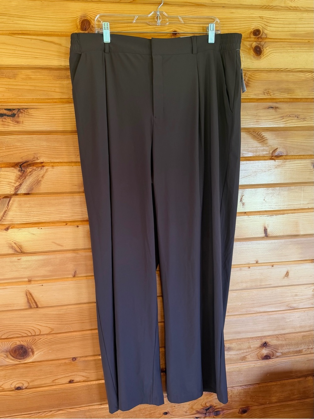 Old Navy Wide-Leg Pants in Dark Brown
